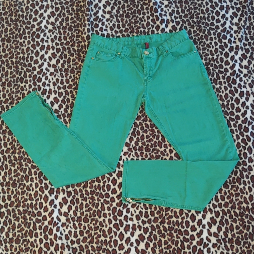 Green Guess jeans
